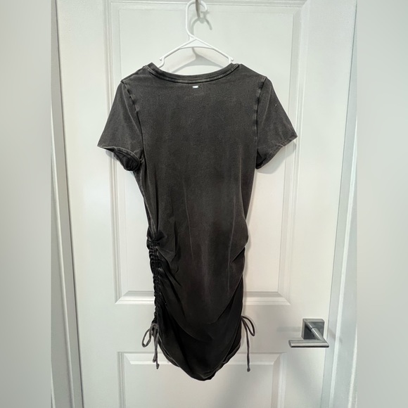 PINK T-shirt, dress, black acid, wash, print size large - Picture 3 of 3